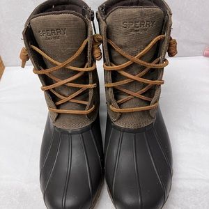 Sperry duck boots size 8 dark green and brown